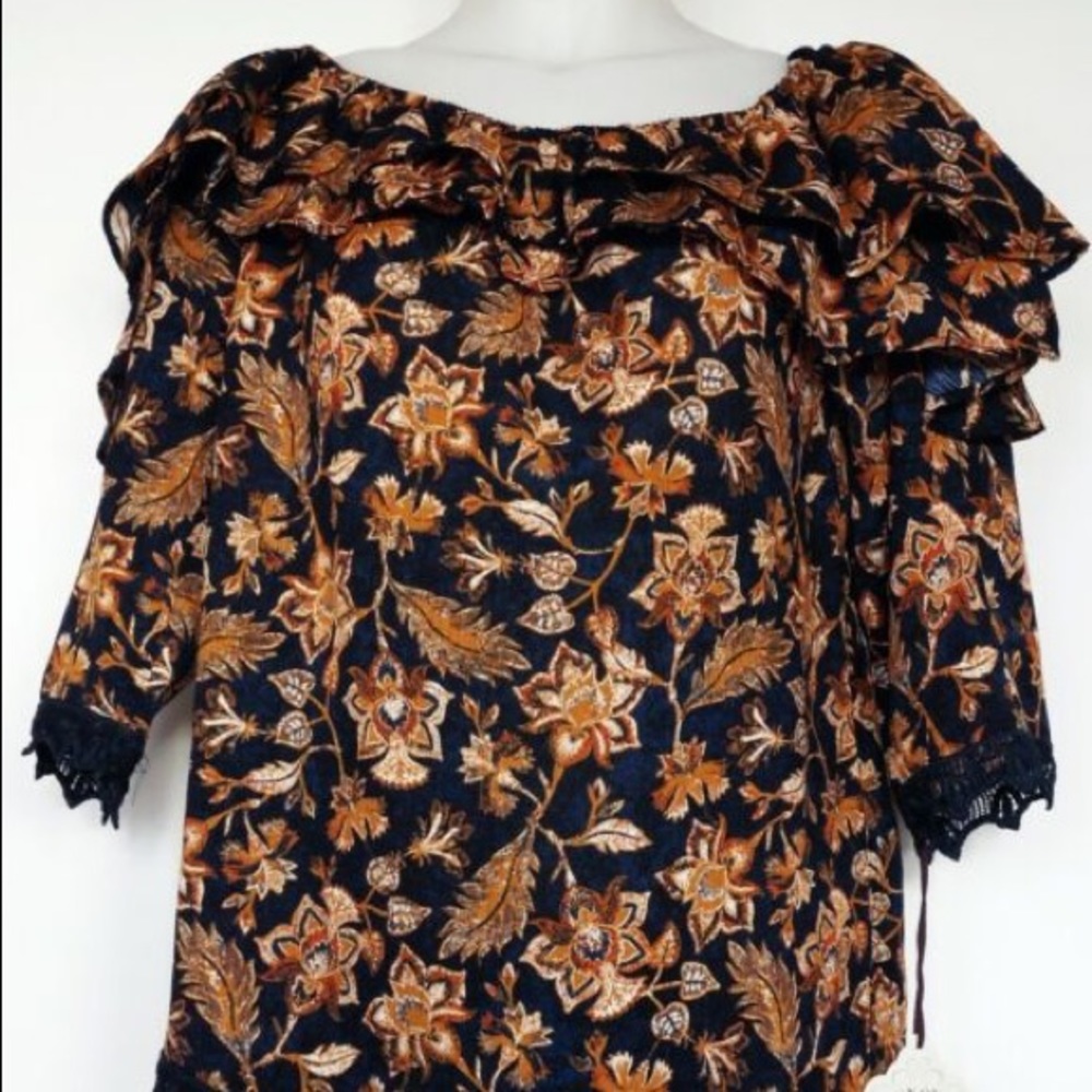 Knox Rose Off-Shoulder Navy Floral Blouse